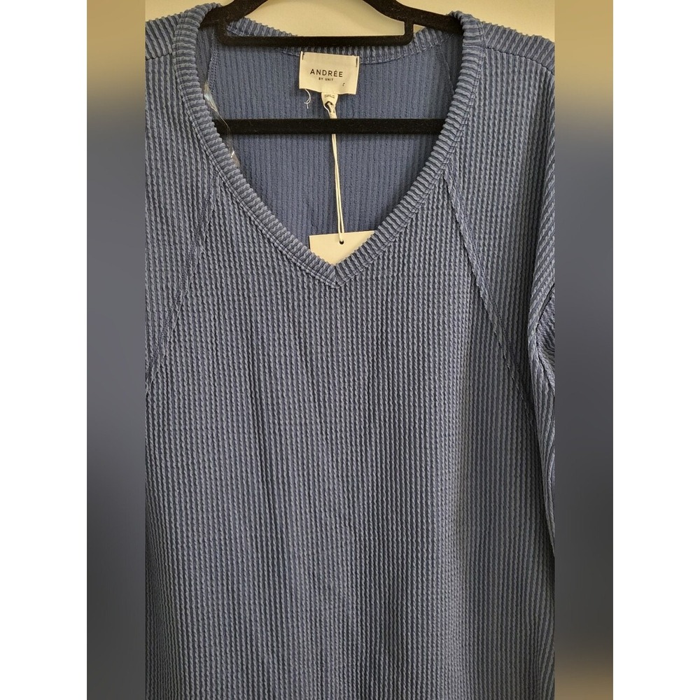 ANDREE BY UNIT LS Denim Blue V-Neck Ribbed Knit TOP SIZE SM/ MED